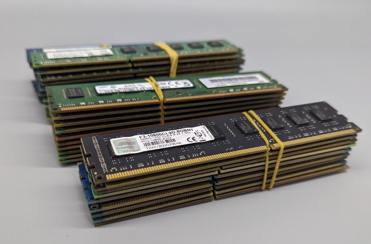 ОЗП DDR3 4Gb 1333/1600Mhz [БВ] | Эксперт - Салон магазин